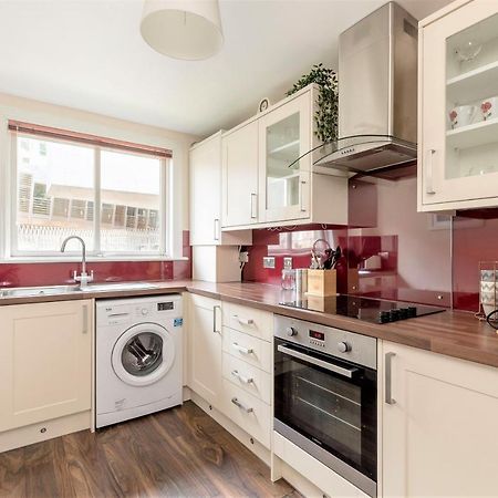 Stunning 1 Bed At Holyrood Palace & Arthurs Seat إدنبرة المظهر الخارجي الصورة