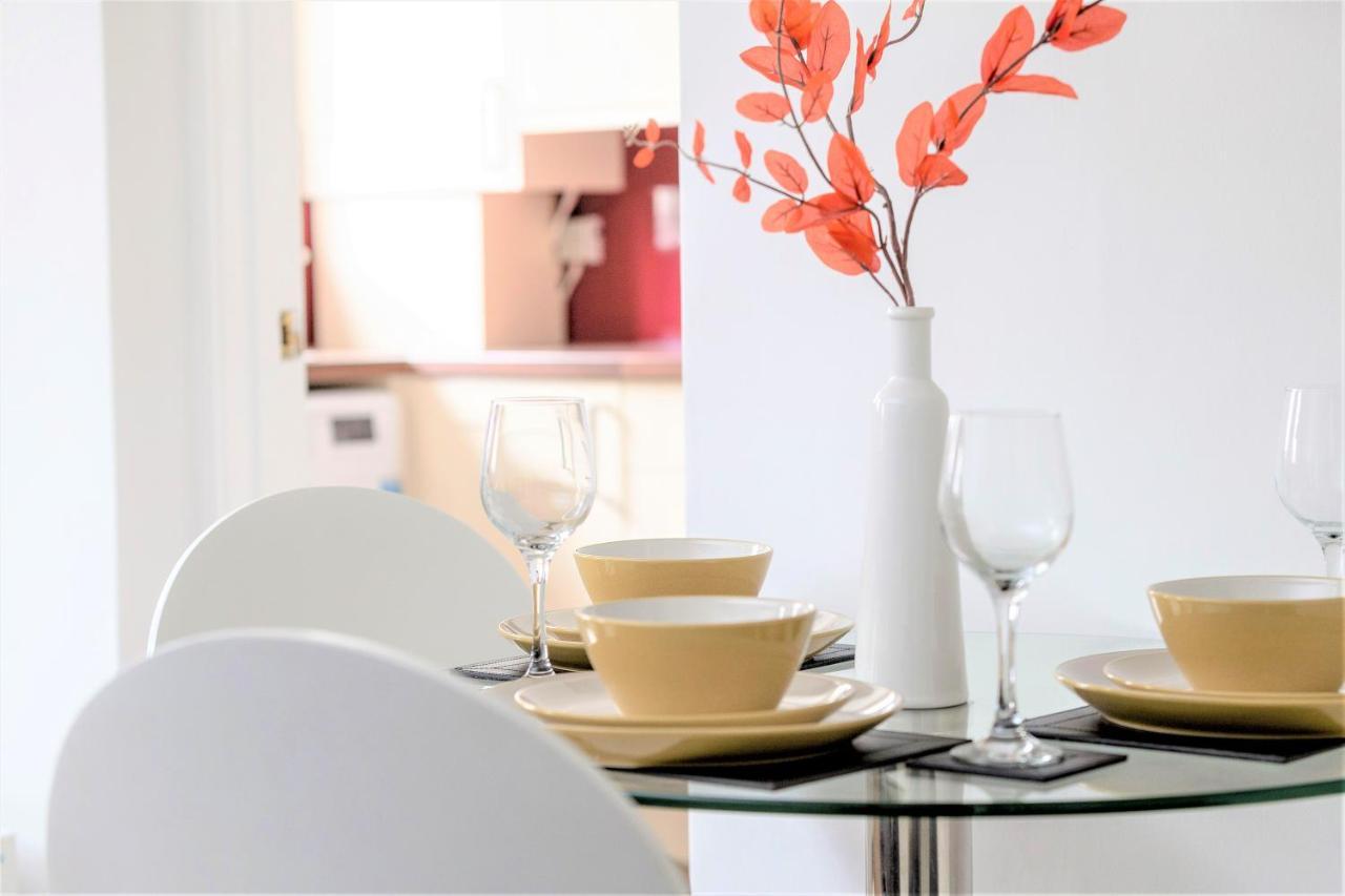Stunning 1 Bed At Holyrood Palace & Arthurs Seat إدنبرة المظهر الخارجي الصورة